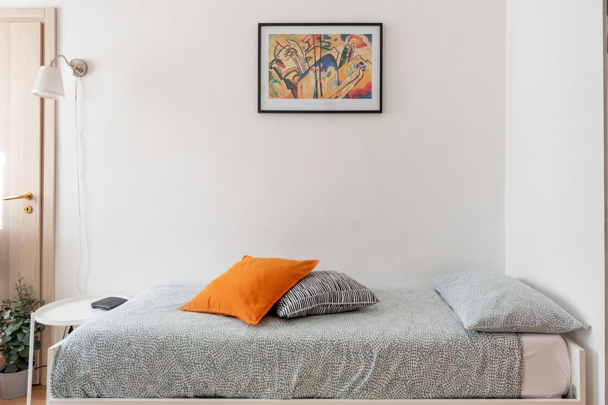 Central Little Basic Apartment Rome Bagian luar foto